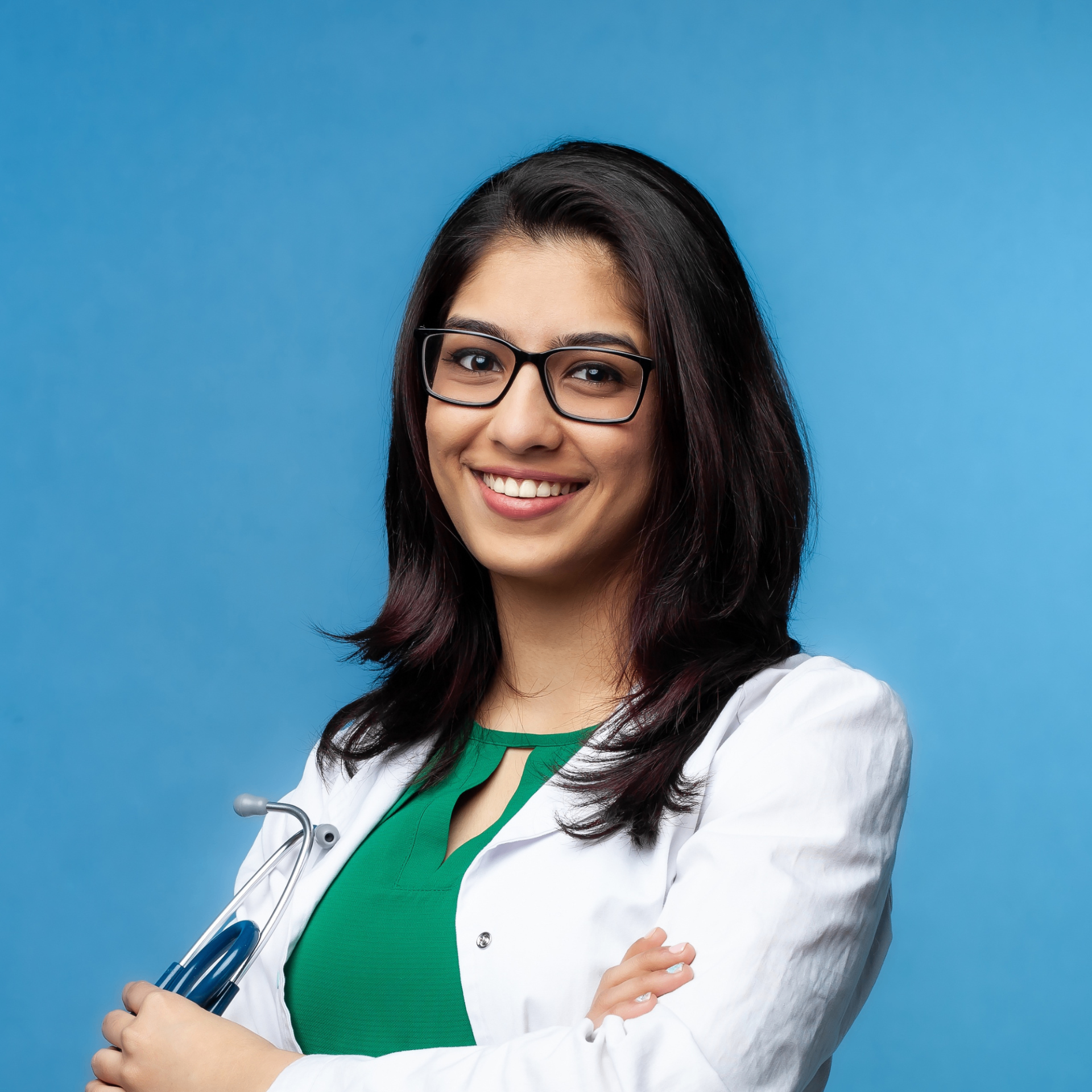 Clinician endorsing PDRN hydration cream